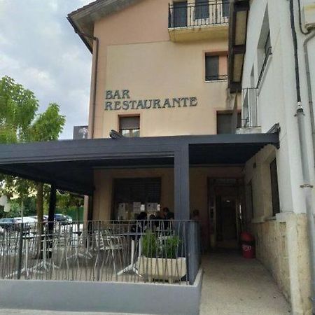 Hostal Restaurante Ibaisek Zudaire Extérieur photo